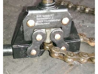 M31743 - Tool for cutting chain / chains 3/8