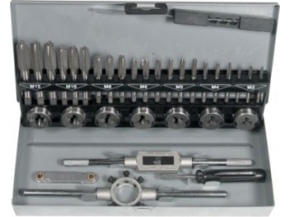 M145 - A set of metric wrenches and narzynek