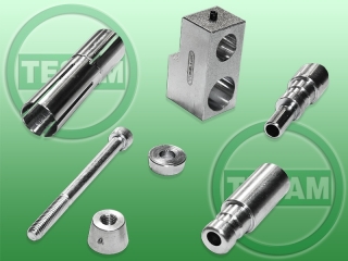 S0001014 - 2.3 / 3.0 HPI - Setting tool for determining the drilling direction of a broken injector mounting bolt together with remote controls