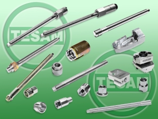 S0001413 - A set of adapters to pull the injector common raill