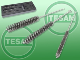 S9999933 - A set of brushes for cleaning the injectors sockets